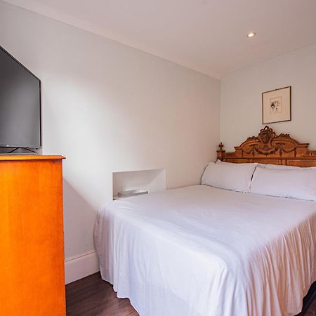 Stylish 1-Bed Flat In Soho - Prime Central London Bagian luar foto