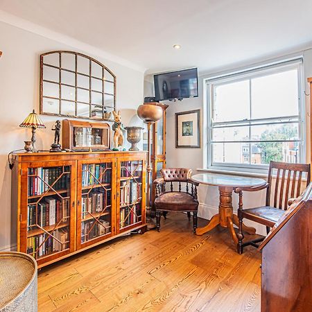 Stylish 1-Bed Flat In Soho - Prime Central London Bagian luar foto