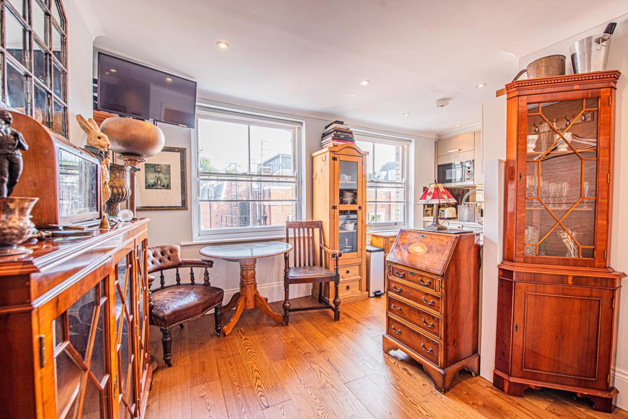 Stylish 1-Bed Flat In Soho - Prime Central London Bagian luar foto