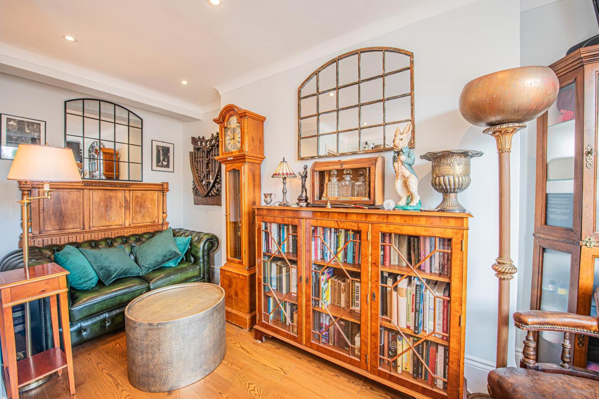 Stylish 1-Bed Flat In Soho - Prime Central London Bagian luar foto