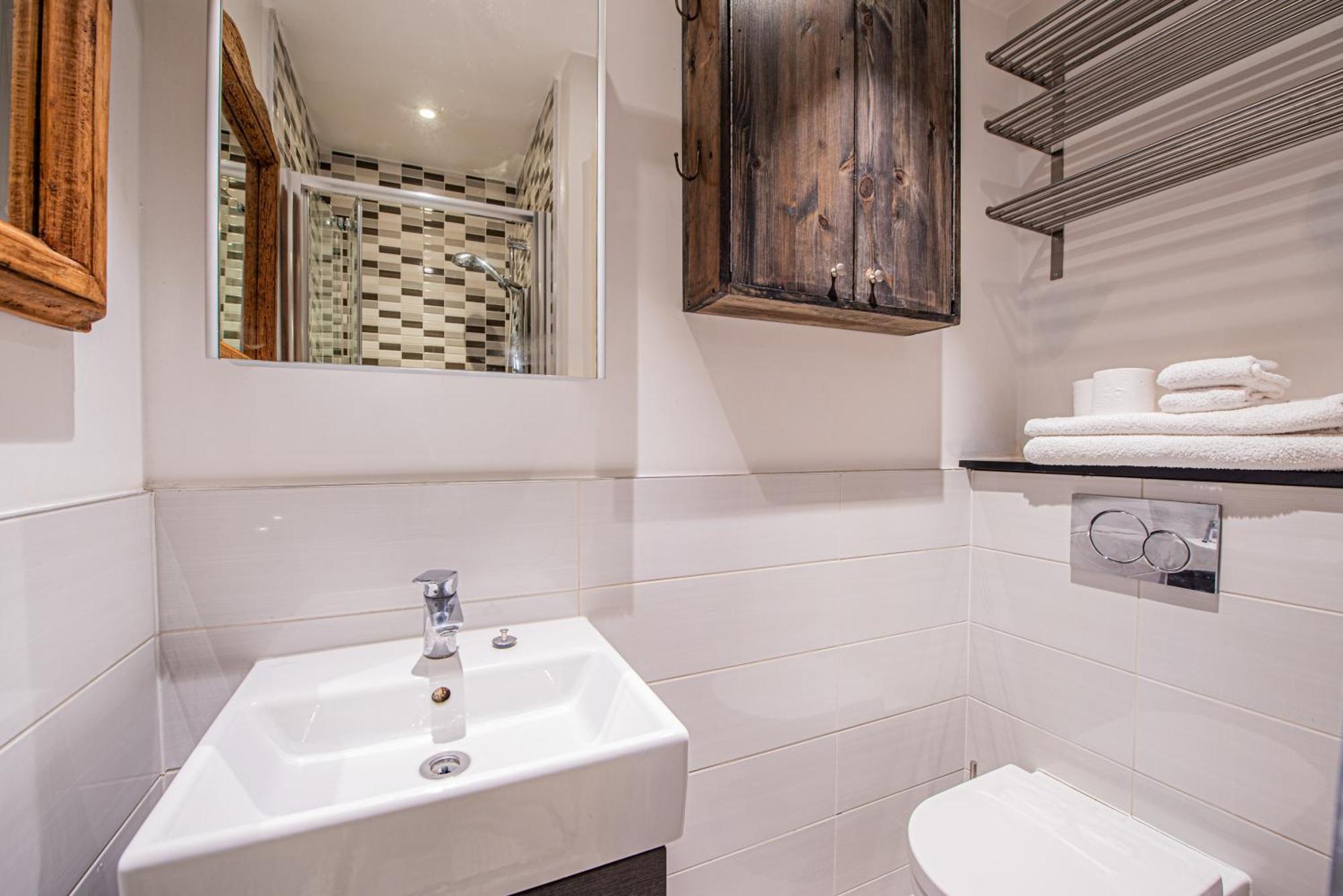 Stylish 1-Bed Flat In Soho - Prime Central London Bagian luar foto